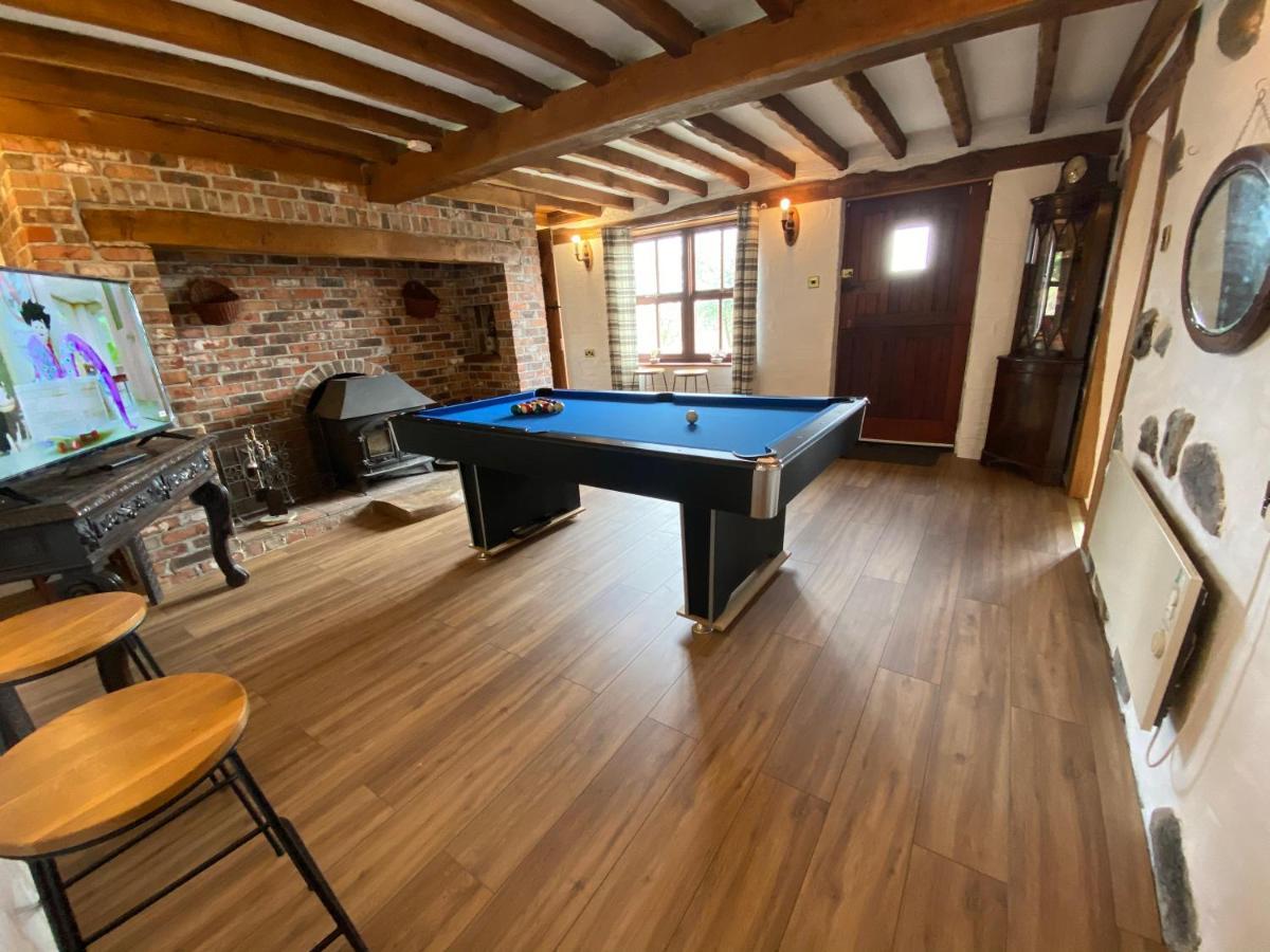 Beautiful Secluded Farmhouse With Hot Tub Barmouth Exterior photo