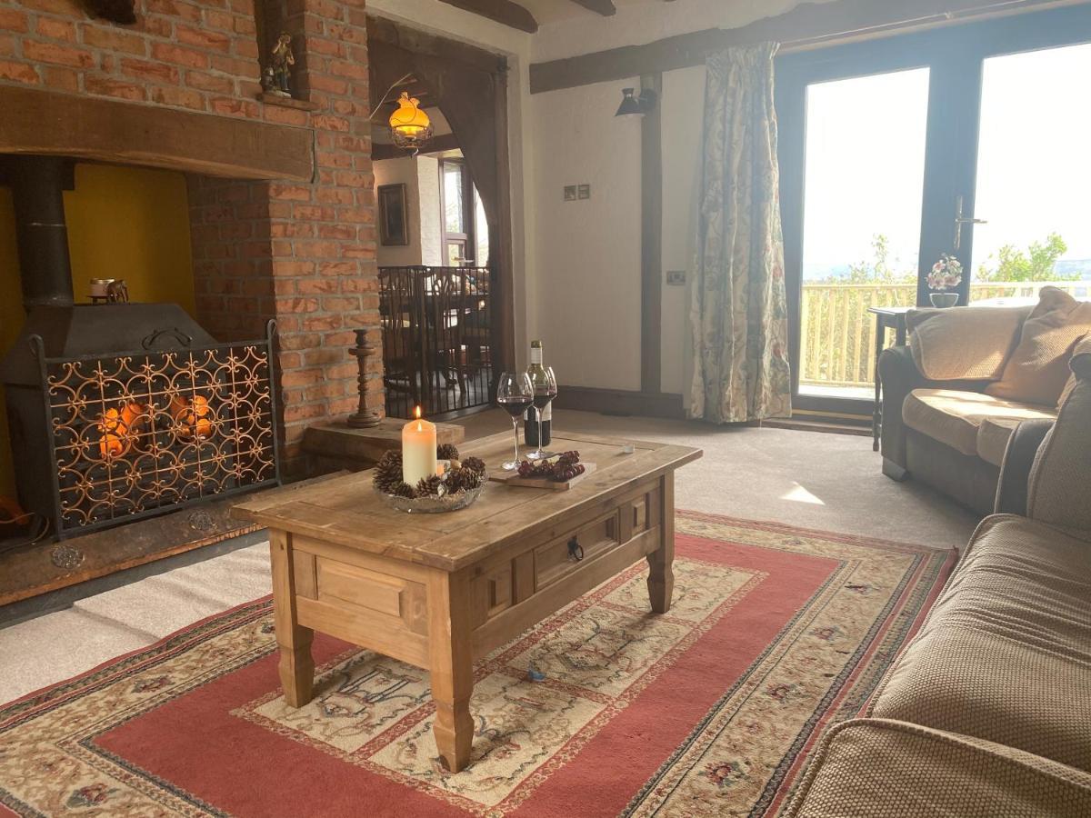 Beautiful Secluded Farmhouse With Hot Tub Barmouth Exterior photo
