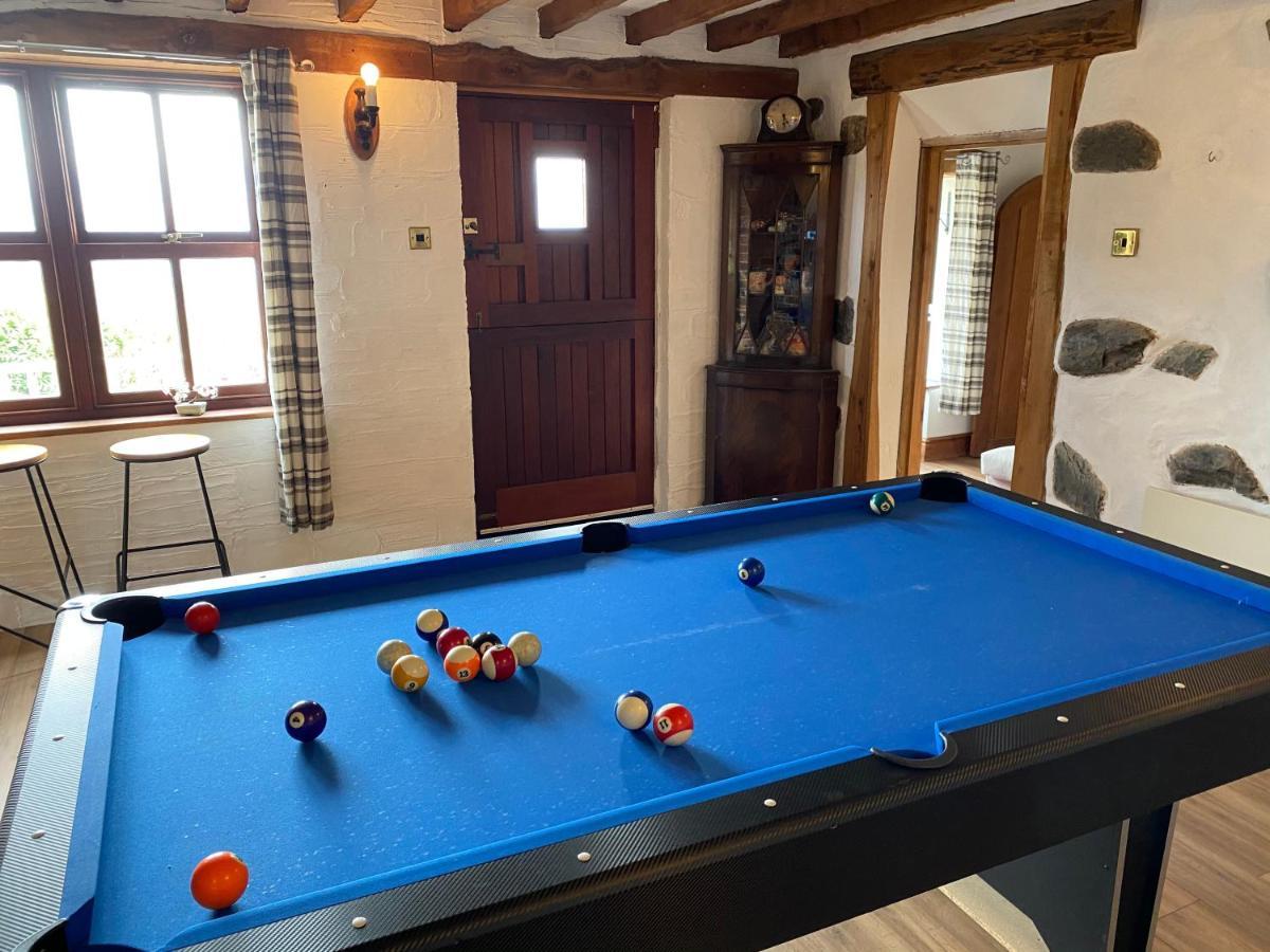Beautiful Secluded Farmhouse With Hot Tub Barmouth Exterior photo